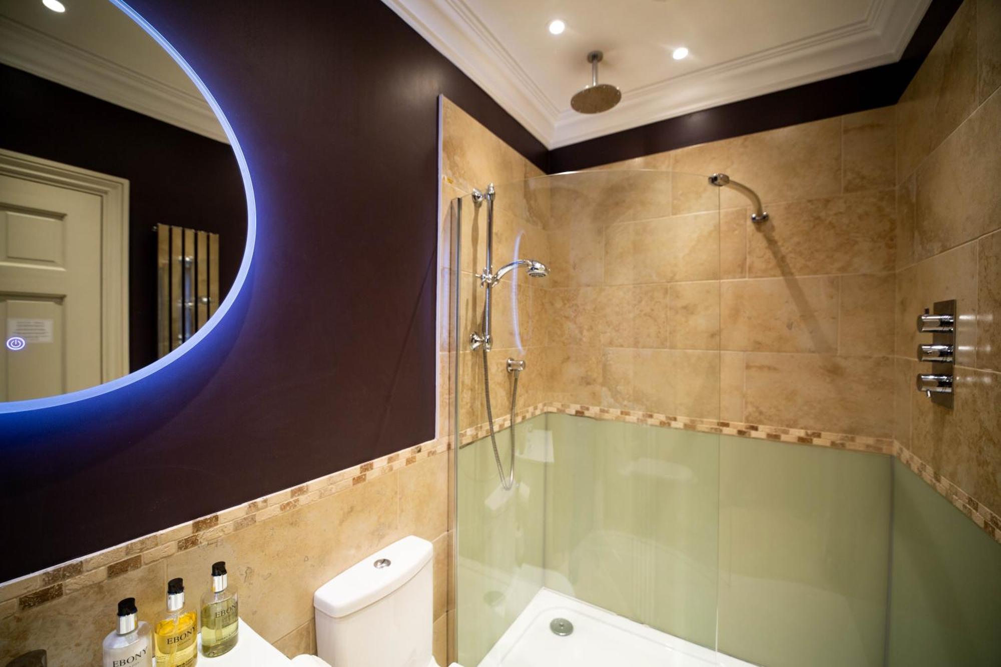 Parc-le-breos House 4* Penclawdd