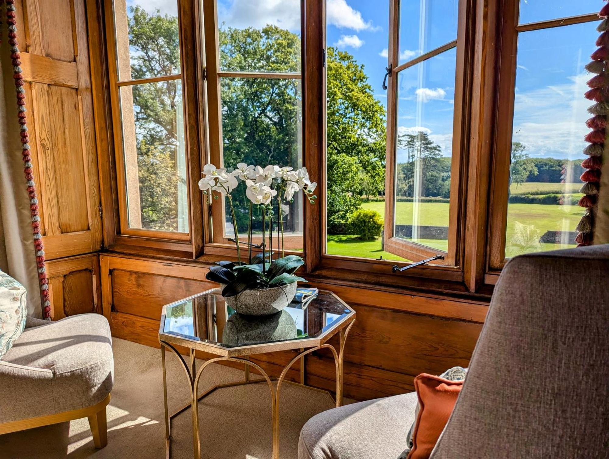 Parc-le-breos House Bed & Breakfast 4*