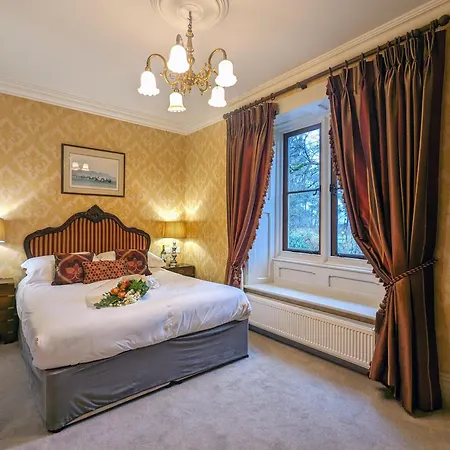 Parc-Le-Breos House Bed & Breakfast Penclawdd Room photo