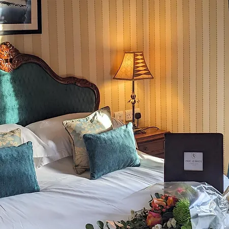 Parc-Le-Breos House Bed & Breakfast Penclawdd Room photo