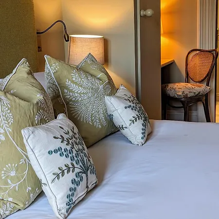 Parc-Le-Breos House Bed & Breakfast Penclawdd Room photo