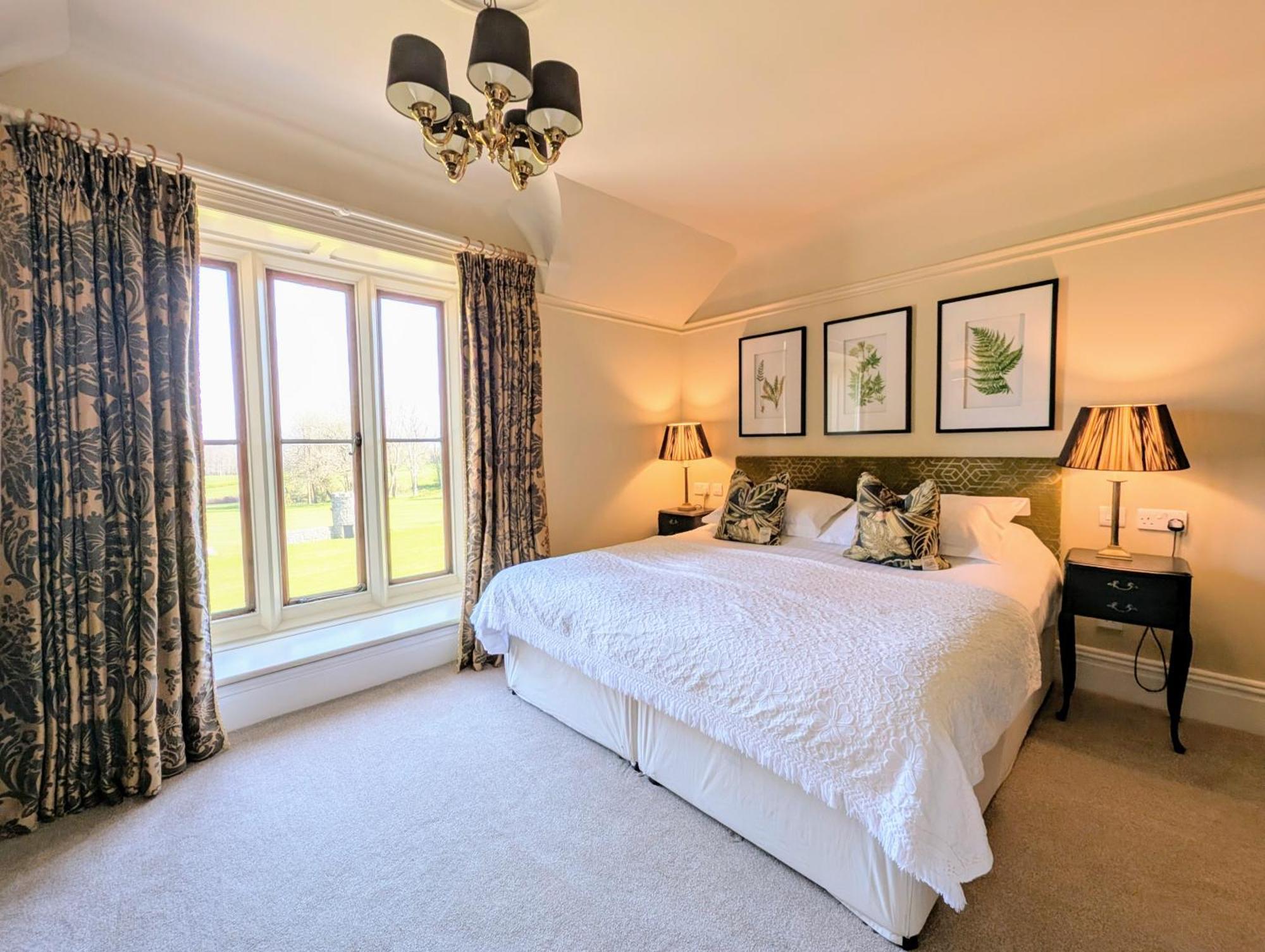 Parc-le-breos House Bed & Breakfast 4*
