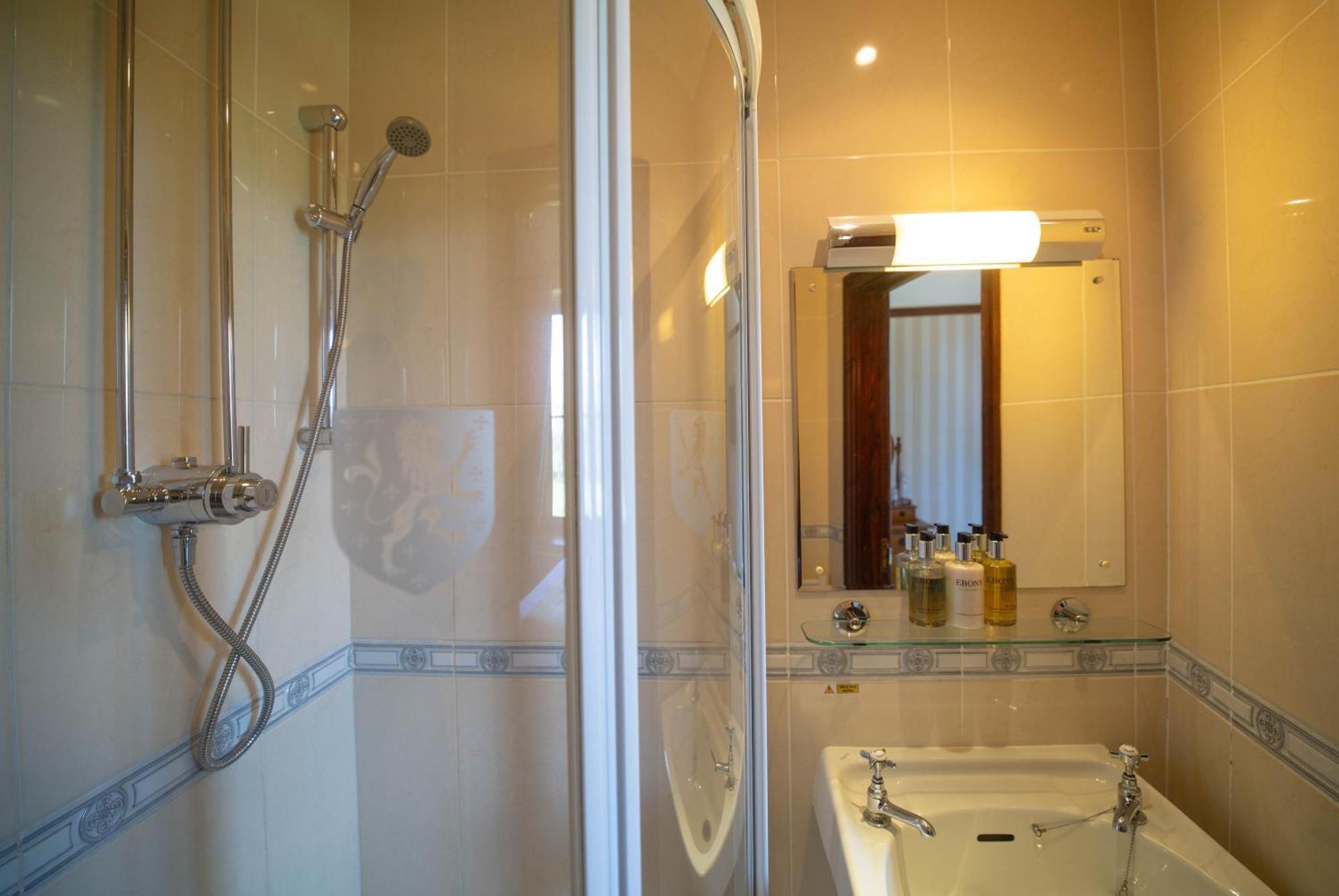 Bed & Breakfast Parc-le-breos House