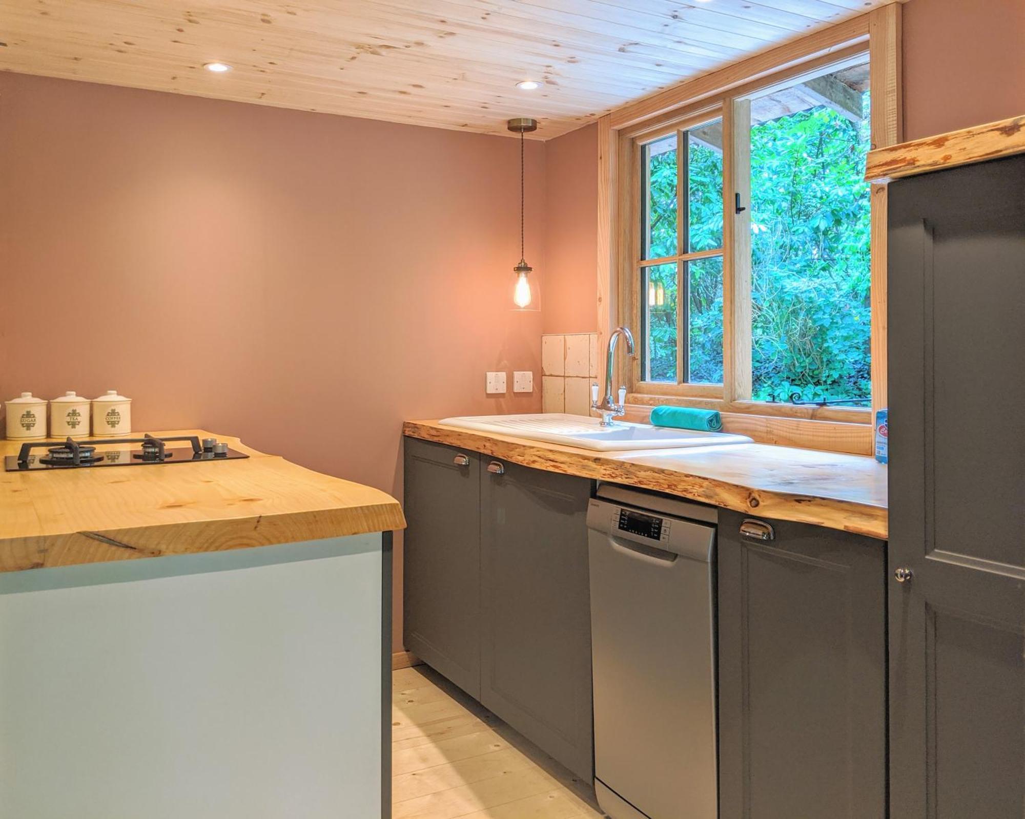 Parc-le-breos House Bed & Breakfast 4*
